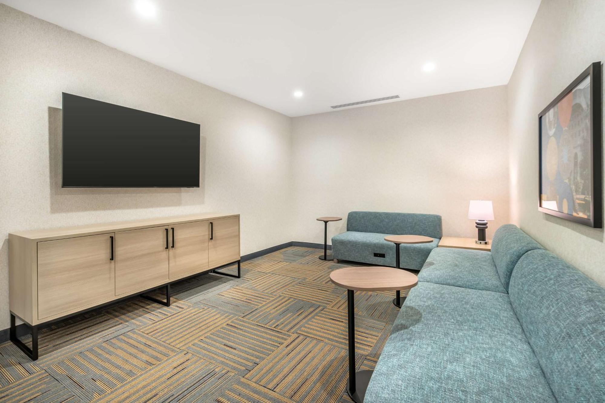 Home2 Suites By Hilton Reynoldsburg Columbus East Екстериор снимка